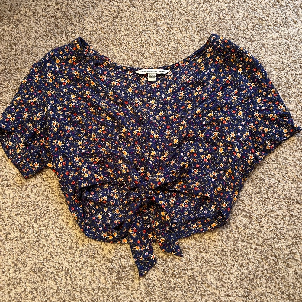 American Eagle Floral Top